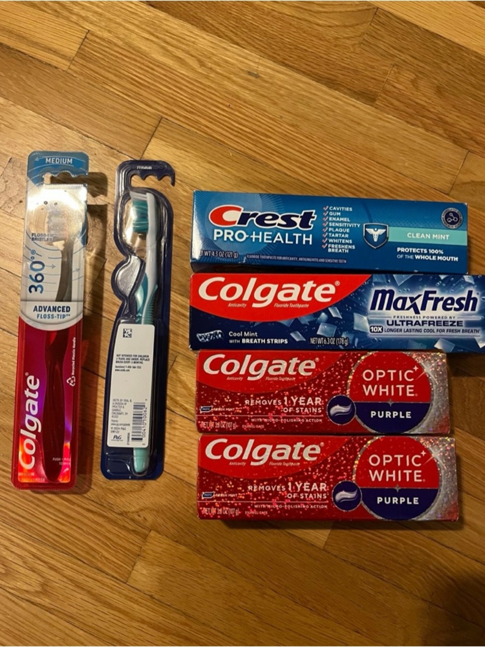 Colgate Crest Toothpaste toothbrush 6pcs Bundle (New)